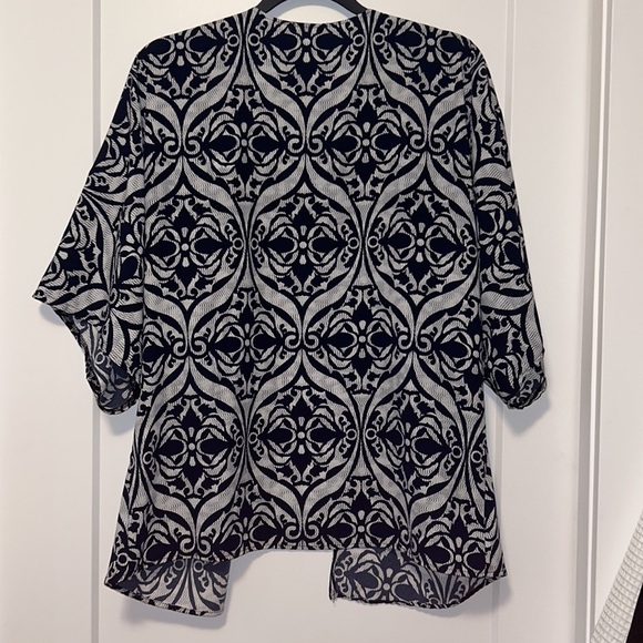 Silky Floral Cardigan - Picture 4 of 4